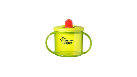 First Cup Essentials free flow from Tommee Tippee Age 4m+ 190ml Green